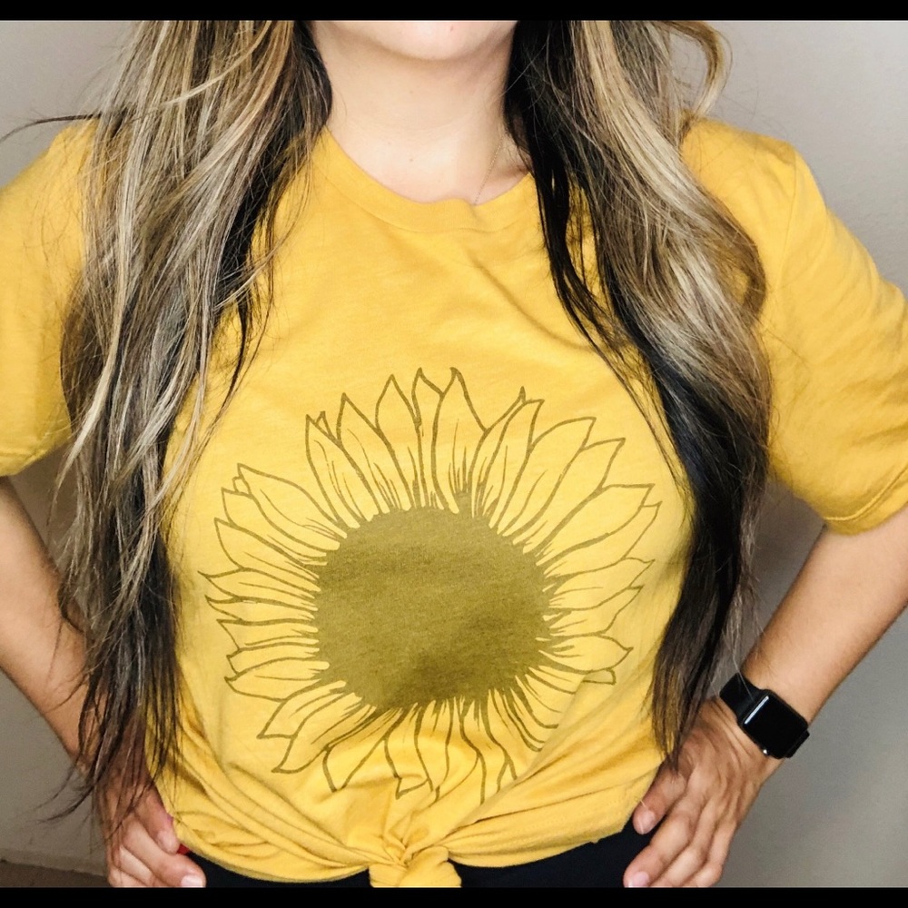 Sunflower tee